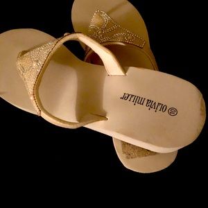 Olivia Miller Sandler’s NWT size 10